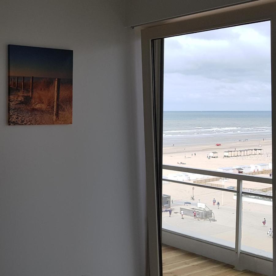 7Th Heaven Seaview Apartment De Panne Exterior photo