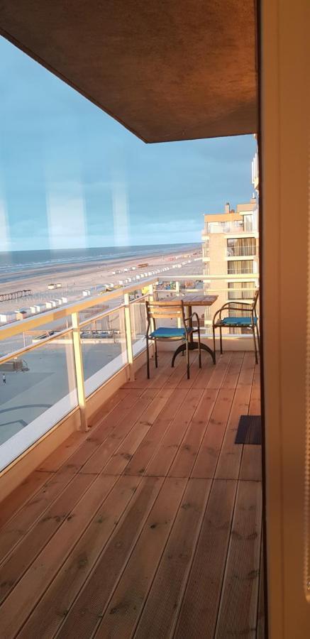 7Th Heaven Seaview Apartment De Panne Exterior photo